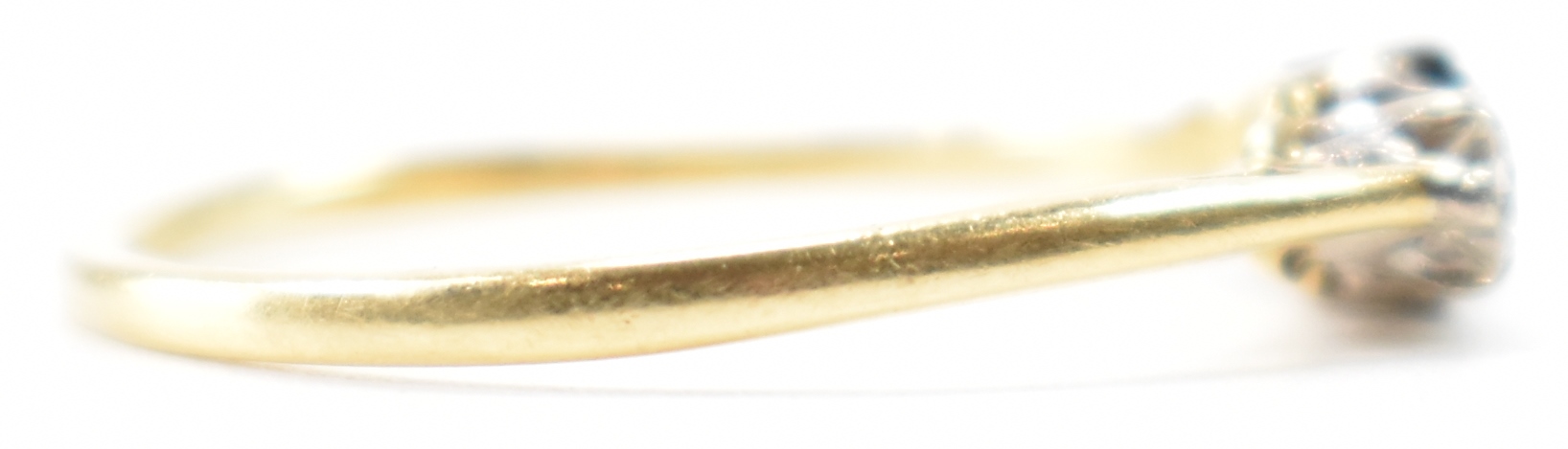 VINTAGE GOLD SAPPHIRE & DIAMOND RING - Image 5 of 6