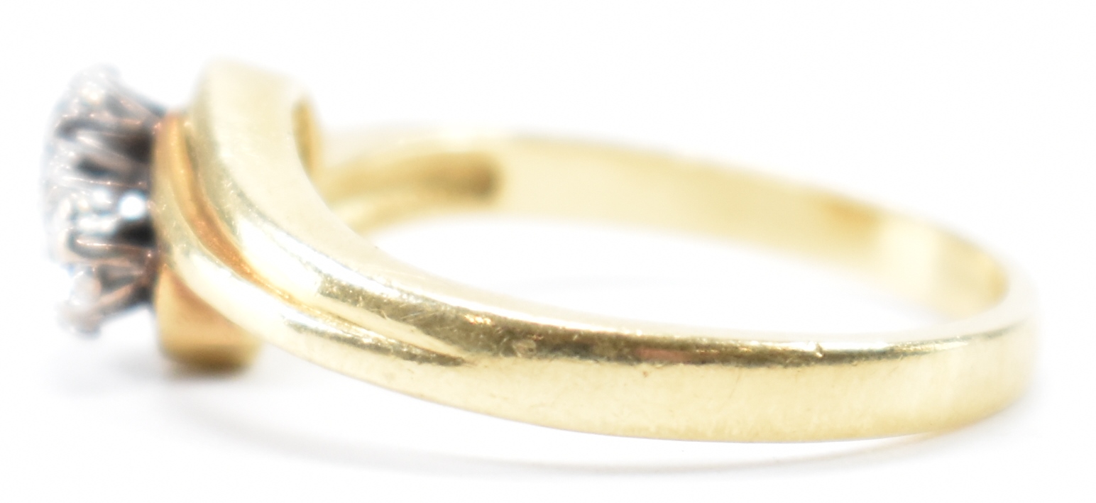 HALLMARKED 18CT GOLD & DIAMOND CROSSOVER RING - Image 2 of 7