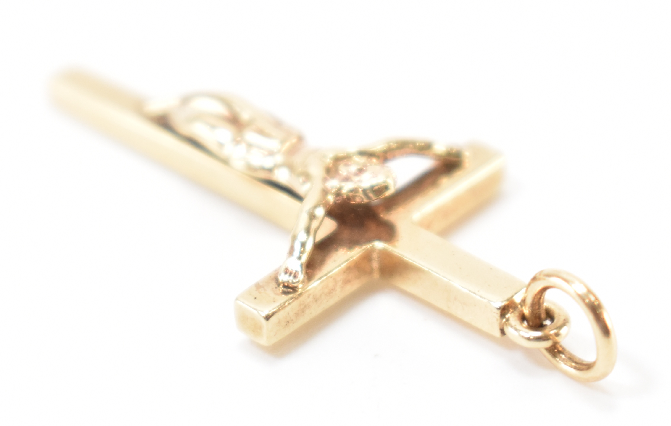 HALLMARKED 9CT GOLD CRUCIFIX PENDANT - Image 3 of 5