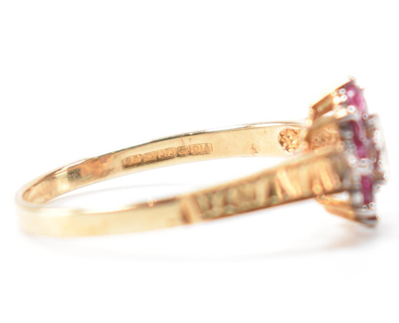 HALLMARKED 9CT GOLD DIAMOND & RUBY DAISY RING - Image 6 of 8