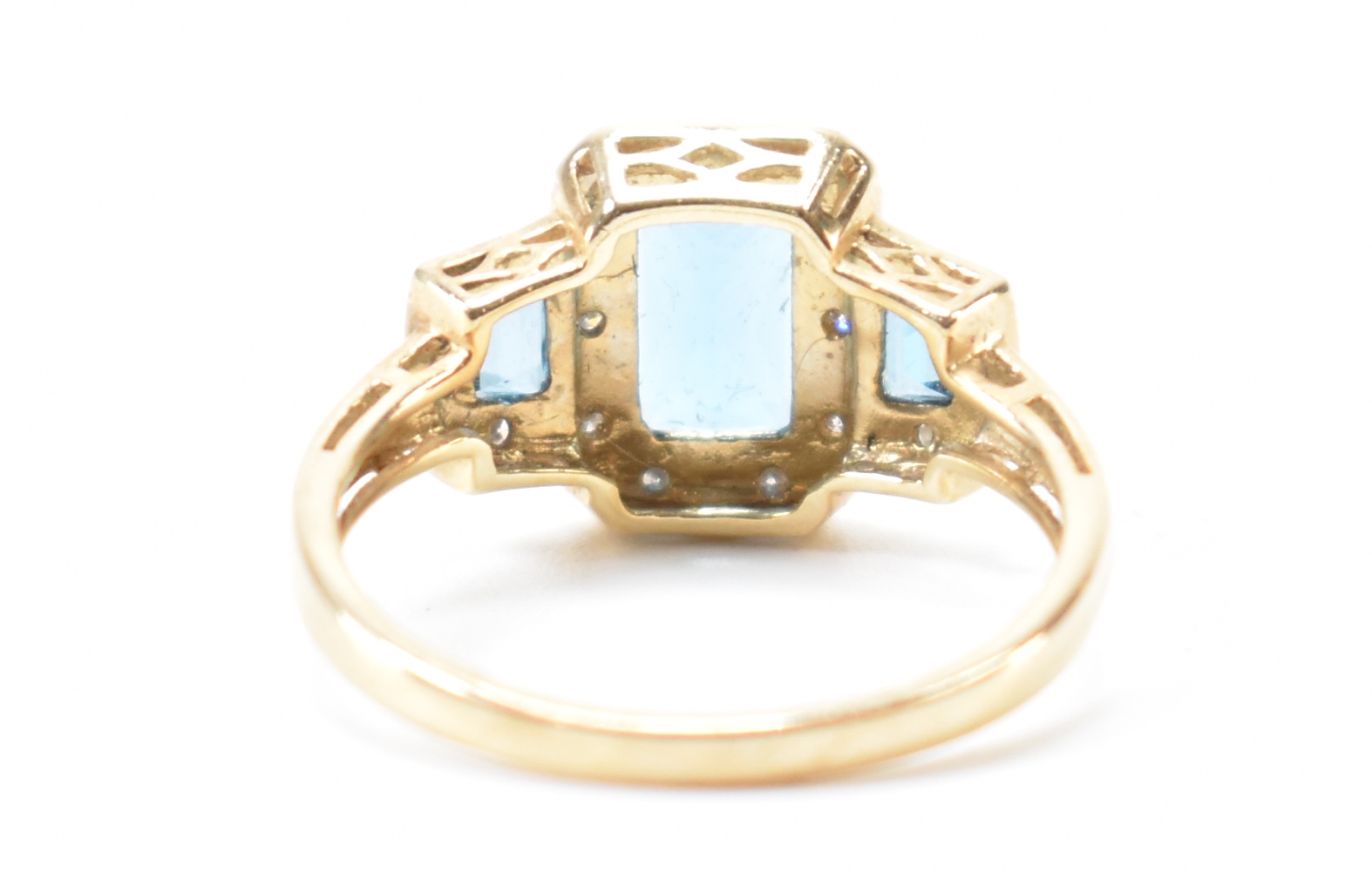 HALLMARKED 9CT GOLD DIAMOND & BLUE STONE RING - Image 3 of 9