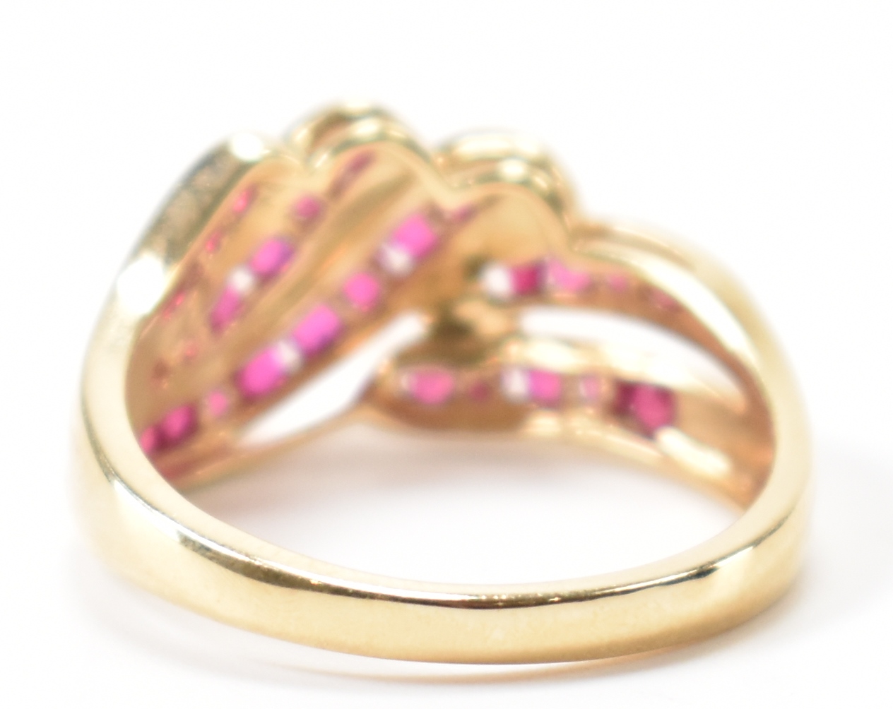 HALLMARKED 9CT GOLD & RUBY CROSSOVER RING - Image 4 of 8