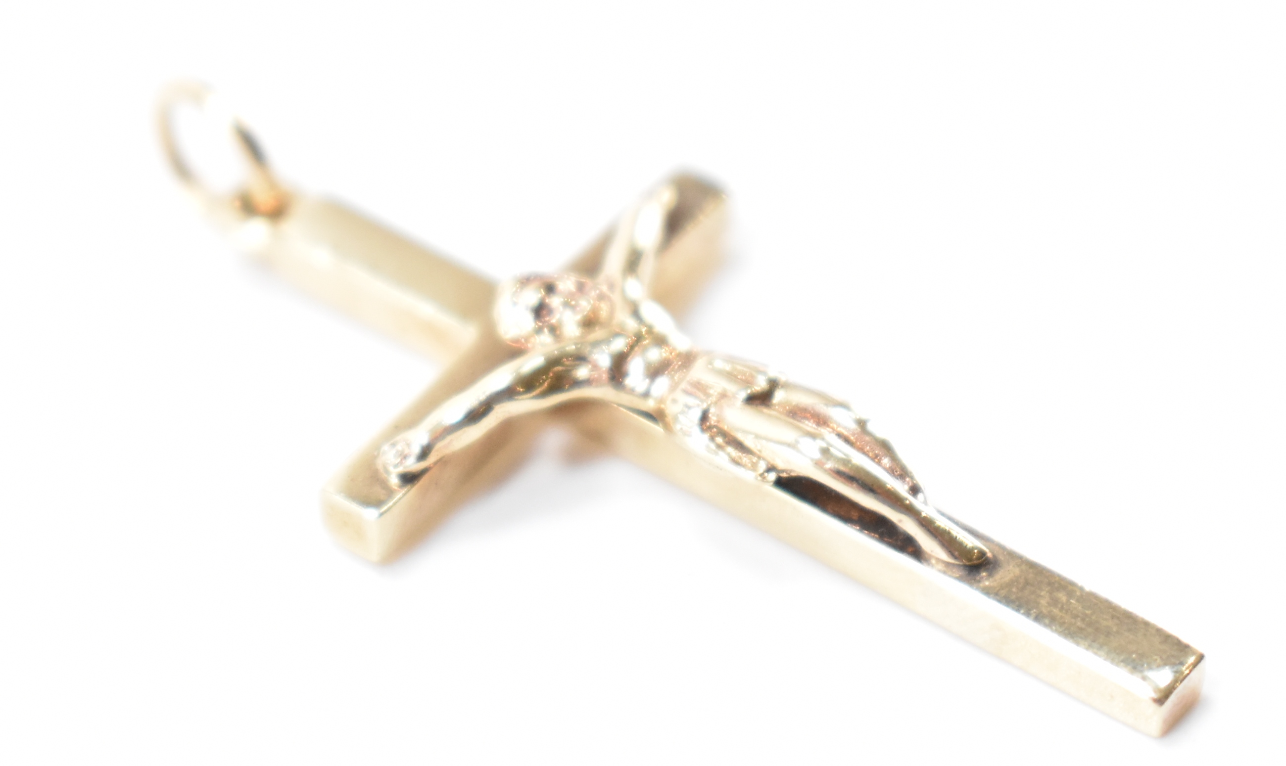 HALLMARKED 9CT GOLD CRUCIFIX PENDANT - Image 2 of 5