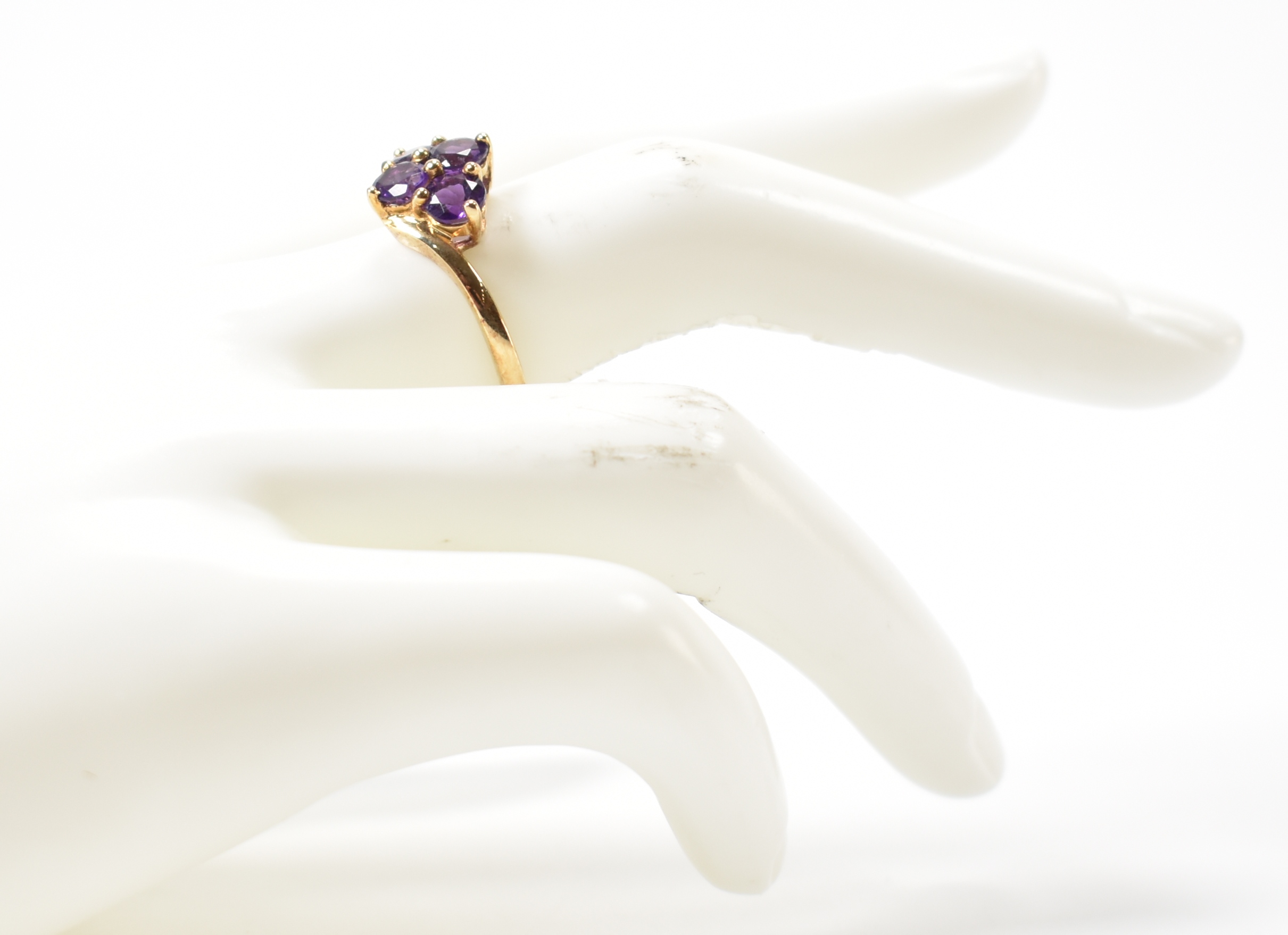 HALLMARKED 9CT GOLD & PURPLE STONE CROSSOVER RING - Image 8 of 8