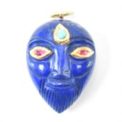 GOLD & LAPIS LAZULI GEM SET FIGURAL HEAD PENDANT FOB