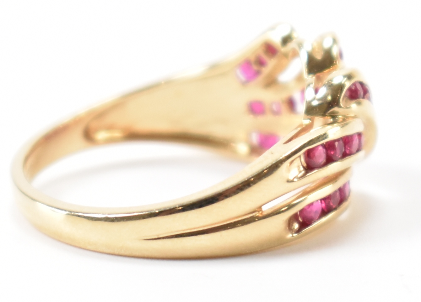 HALLMARKED 9CT GOLD & RUBY CROSSOVER RING - Image 5 of 8