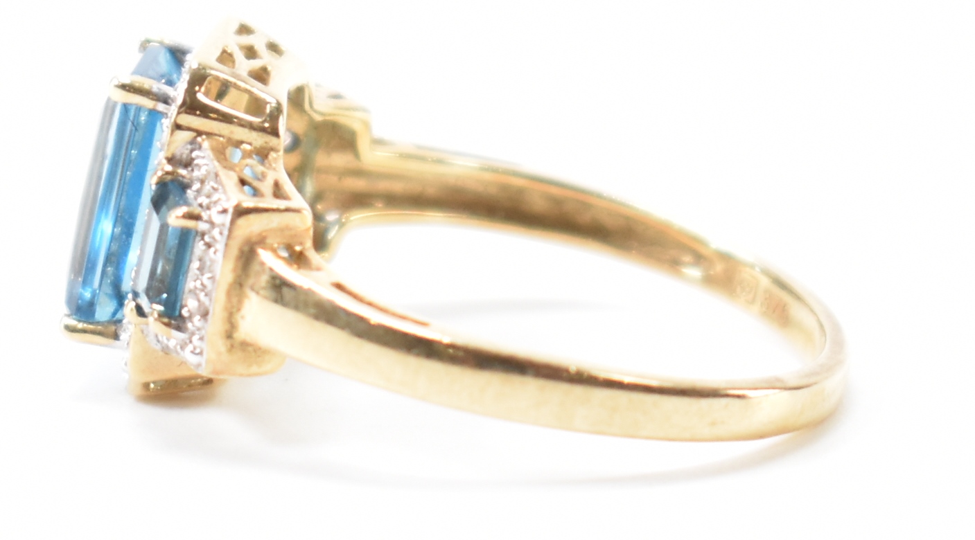 HALLMARKED 9CT GOLD DIAMOND & BLUE STONE RING - Image 2 of 9