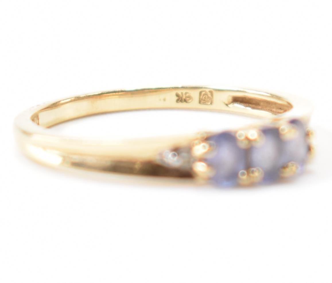 VINTAGE 9CT GOLD TANZANITE & DIAMOND RING - Image 6 of 9