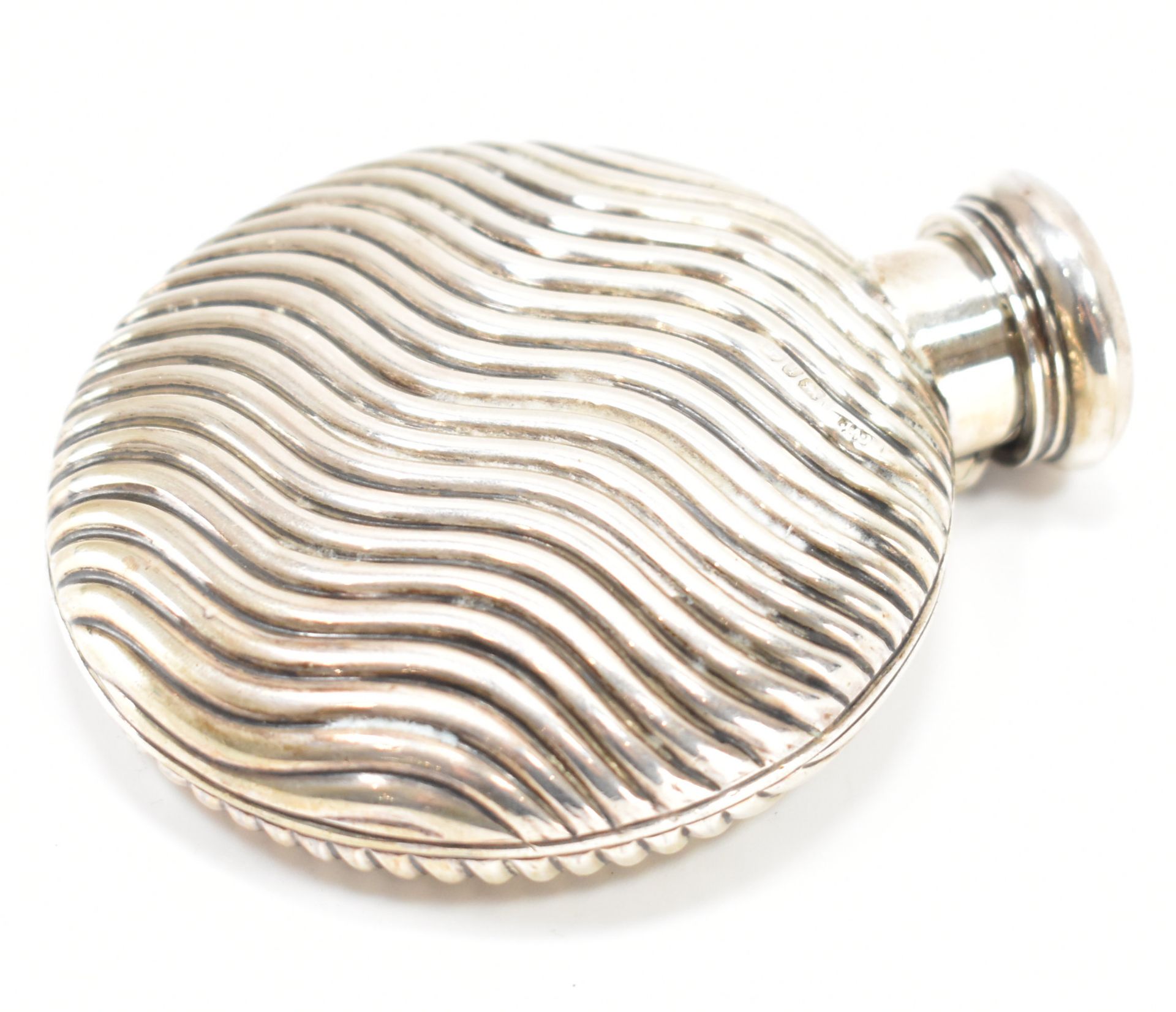 VICTORIAN SILVER HALLMARKED WHISKY FLASK - Bild 2 aus 6