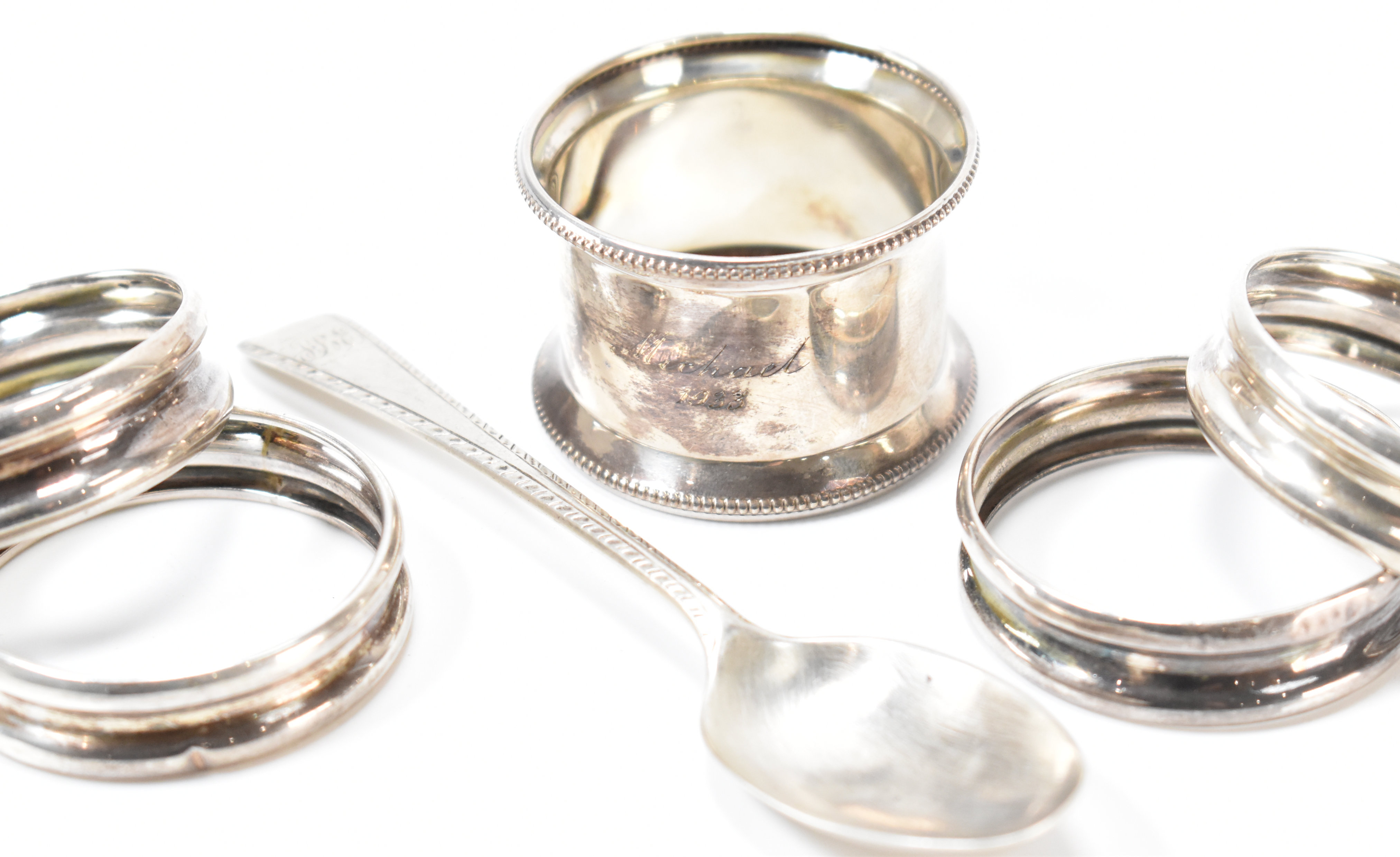 GROUP OF SILVER HALLMARKED ITEMS - NAPKIN RINGS & SPOON - Image 4 of 5