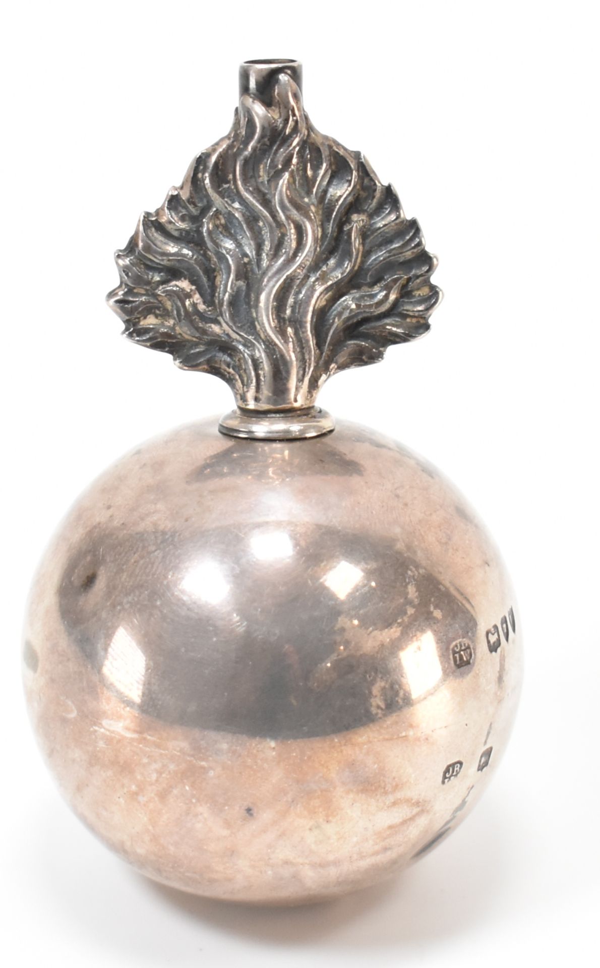 VICTORIAN SILVER GRENADE TABLE CIGAR LIGHTER - Image 2 of 6