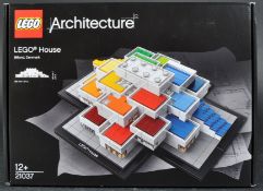 LEGO SET - LEGO ARCHITECTURE - 21037 - LEGO HOUSE