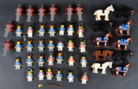 LEGO MINIFIGURES - VINTAGE LEGO PIRATES, IMPERIAL GUARDS & HORSES