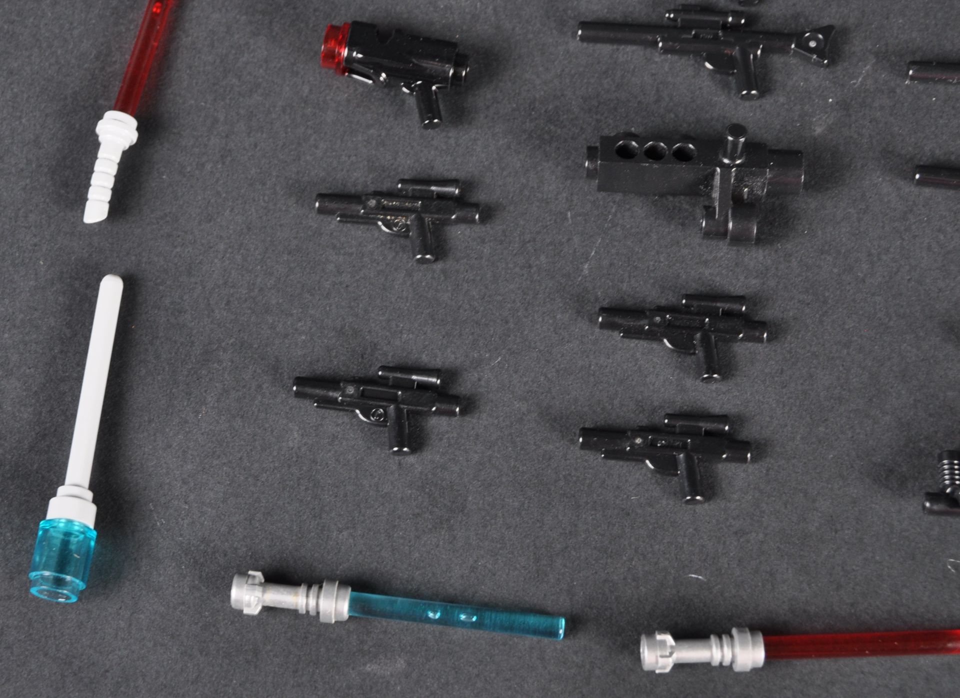 LEGO MINIFIGURE STAR WARS ACCESSORY WEAPONS - Image 2 of 6