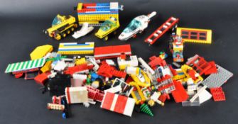 LEGO BRICKS - COLLECTION OF VINTAGE LEGO BRICKS & MINIFIGURES