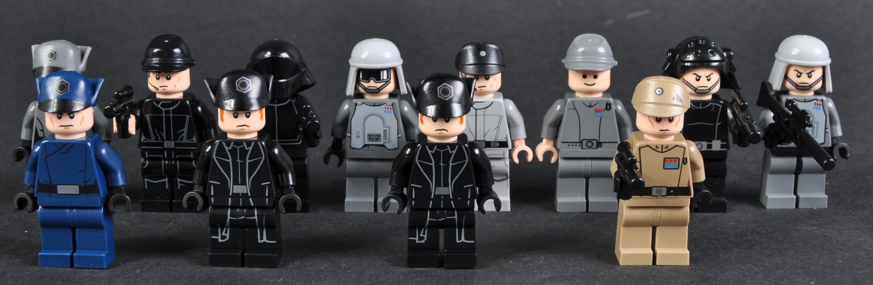 Imperial Officer (black cap), First Order Officer (female), Imperial Officer (Captain / Commandant / - Image 2 of 12