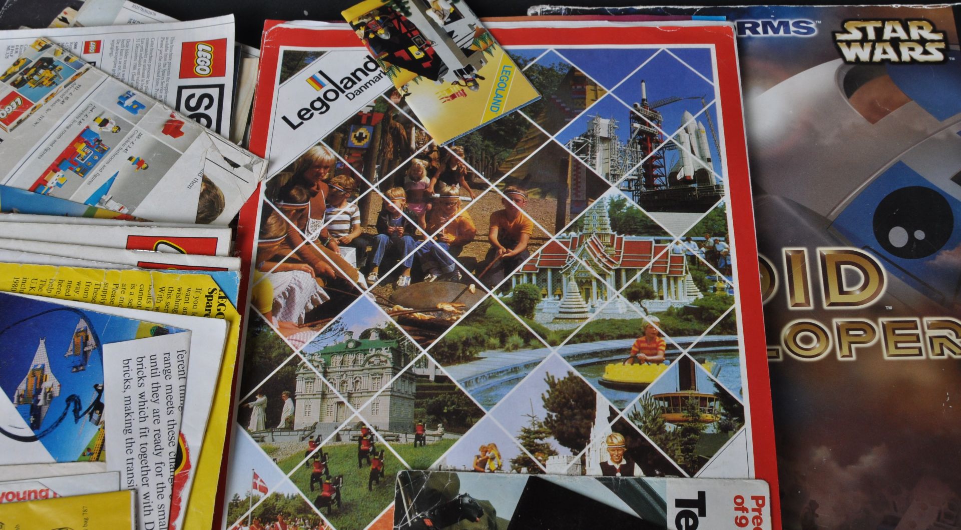 LEGO INSTRUCTION MANUALS AND MAGAZINES - Image 4 of 10