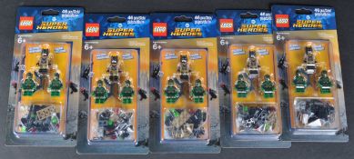 LEGO MINIFIGURES - DC SUPER HEROES - X5 FACTORY SEALED MINIFIGURES