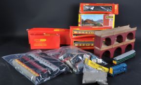 COLLECTION OF ASSORTED 00 GAUGE MODEL RAILWAY LOCOMOTIVE ITEMS