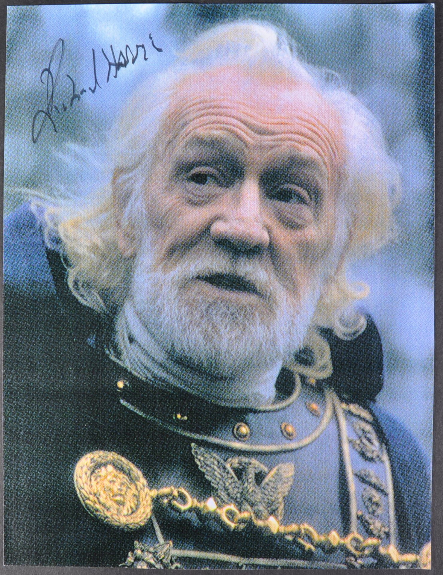 RICHARD HARRIS (1930-2002) - GLADIATOR - AUTOGRAPHED 8X10"