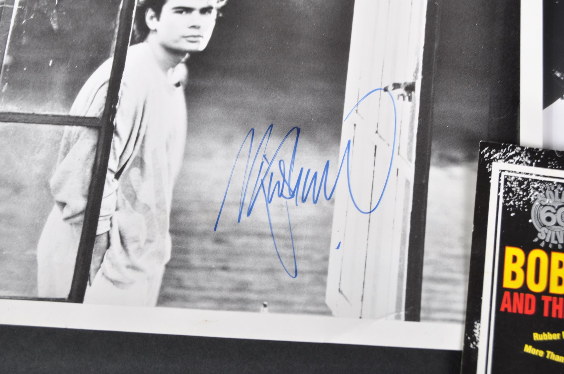 MUSIC AUTOGRAPHS - COLLECTION OF AUTOGRAPHS - Bild 5 aus 6