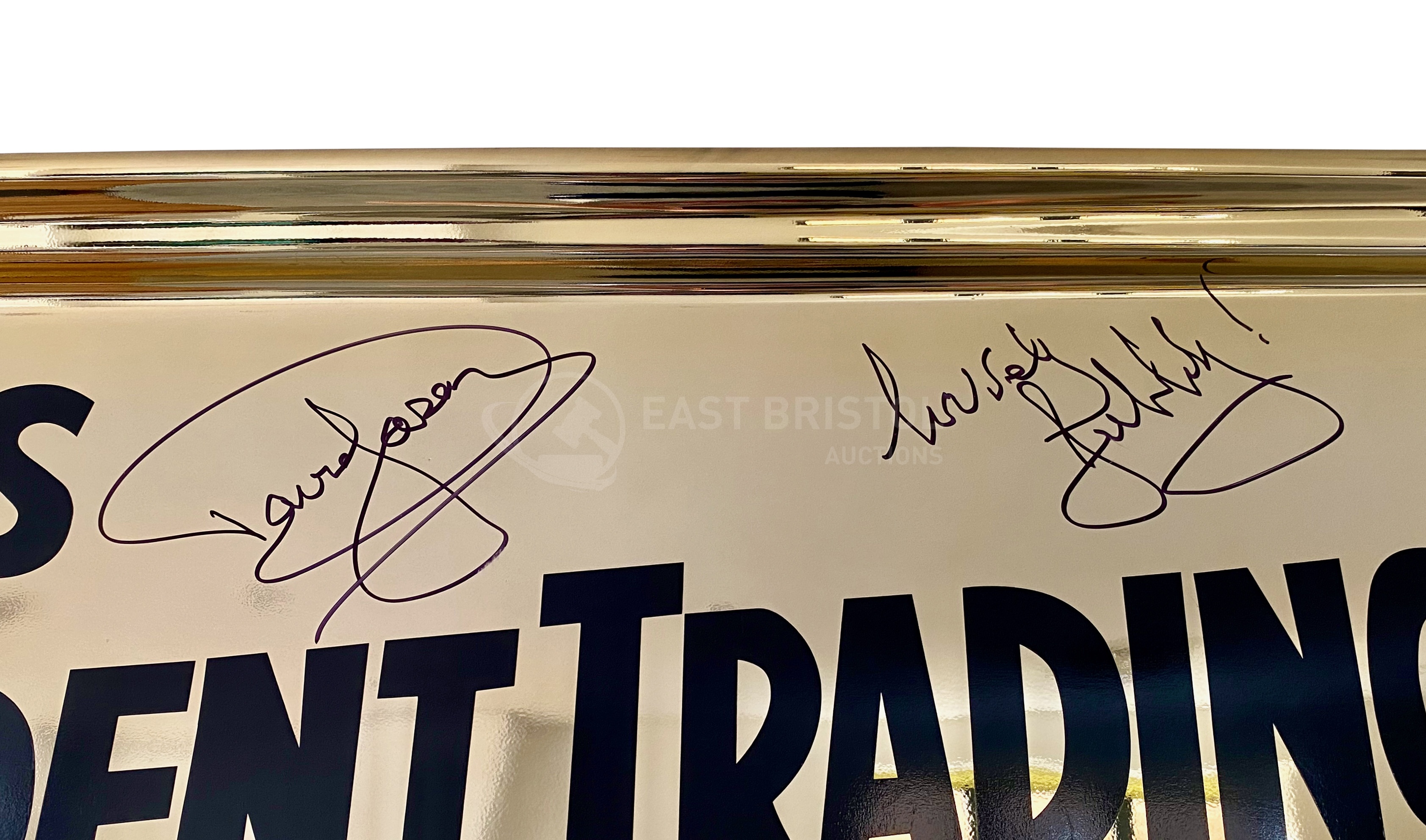 ONLY FOOLS & HORSES - EXCLUSIVE GOLD TROTTER VAN SIGNED SIDE PANEL - Image 3 of 6