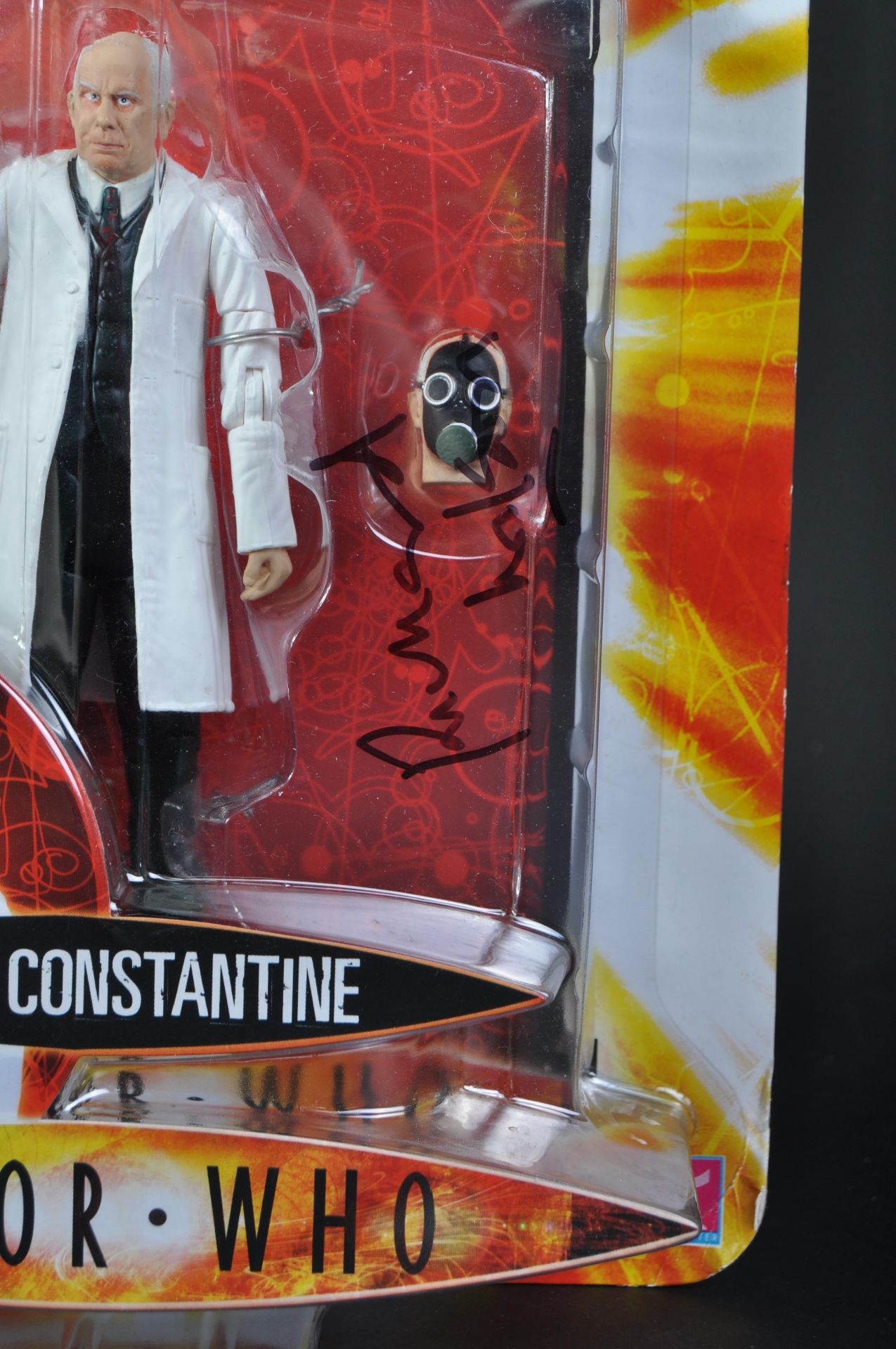 DOCTOR WHO - RICHARD WILSON - SIGNED ACTION FIGURE - Image 2 of 2
