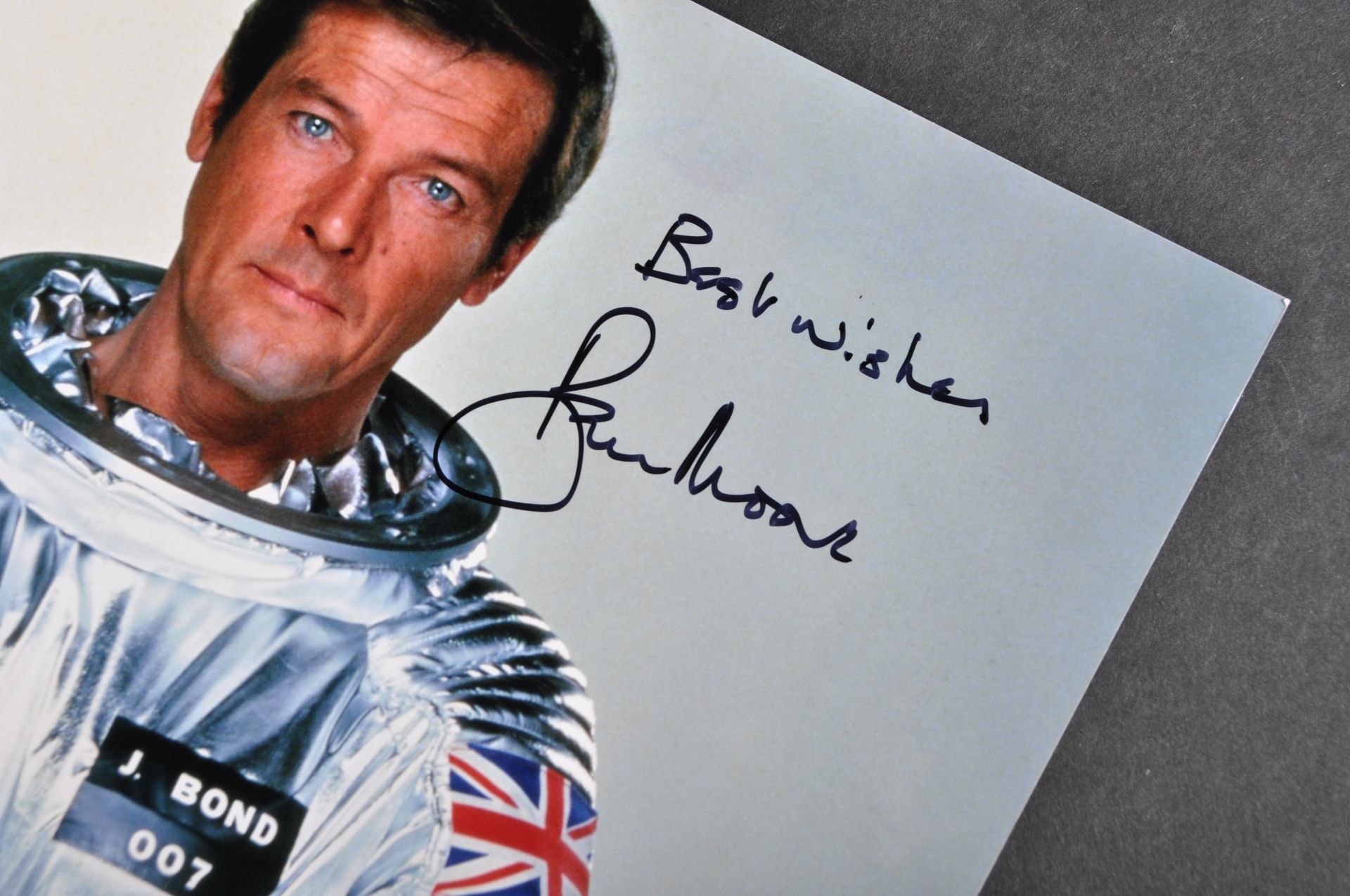 SIR ROGER MOORE - JAMES BOND 007 - AUTOGRAPHED 8X10" - Image 2 of 2
