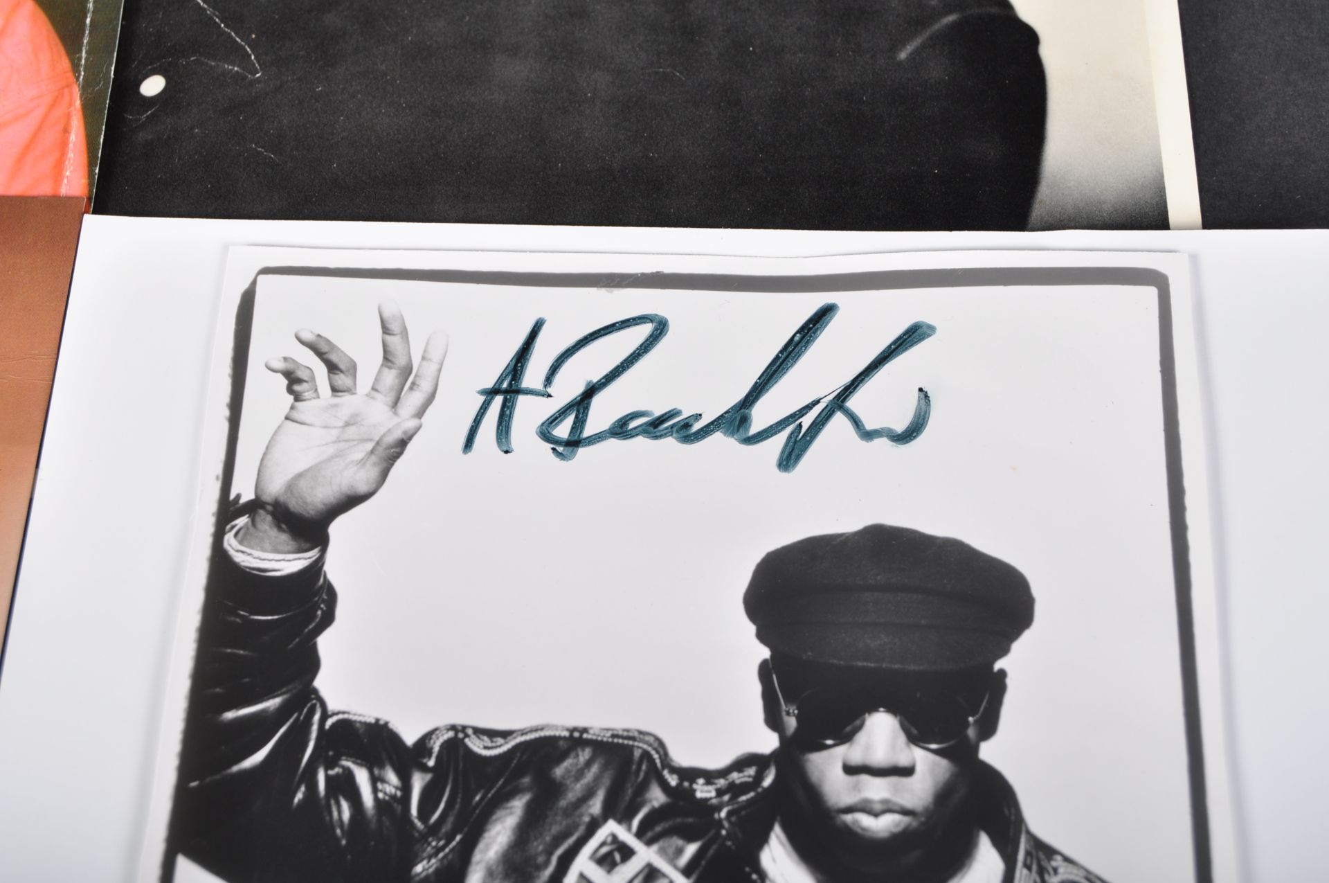 MUSIC AUTOGRAPHS - COLLECTION OF AUTOGRAPHS - Bild 6 aus 6