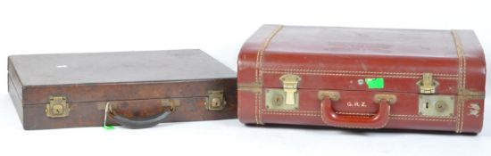 A PAIR OF MID 20TH CENTURY TRAVEL / BRIEF CASES