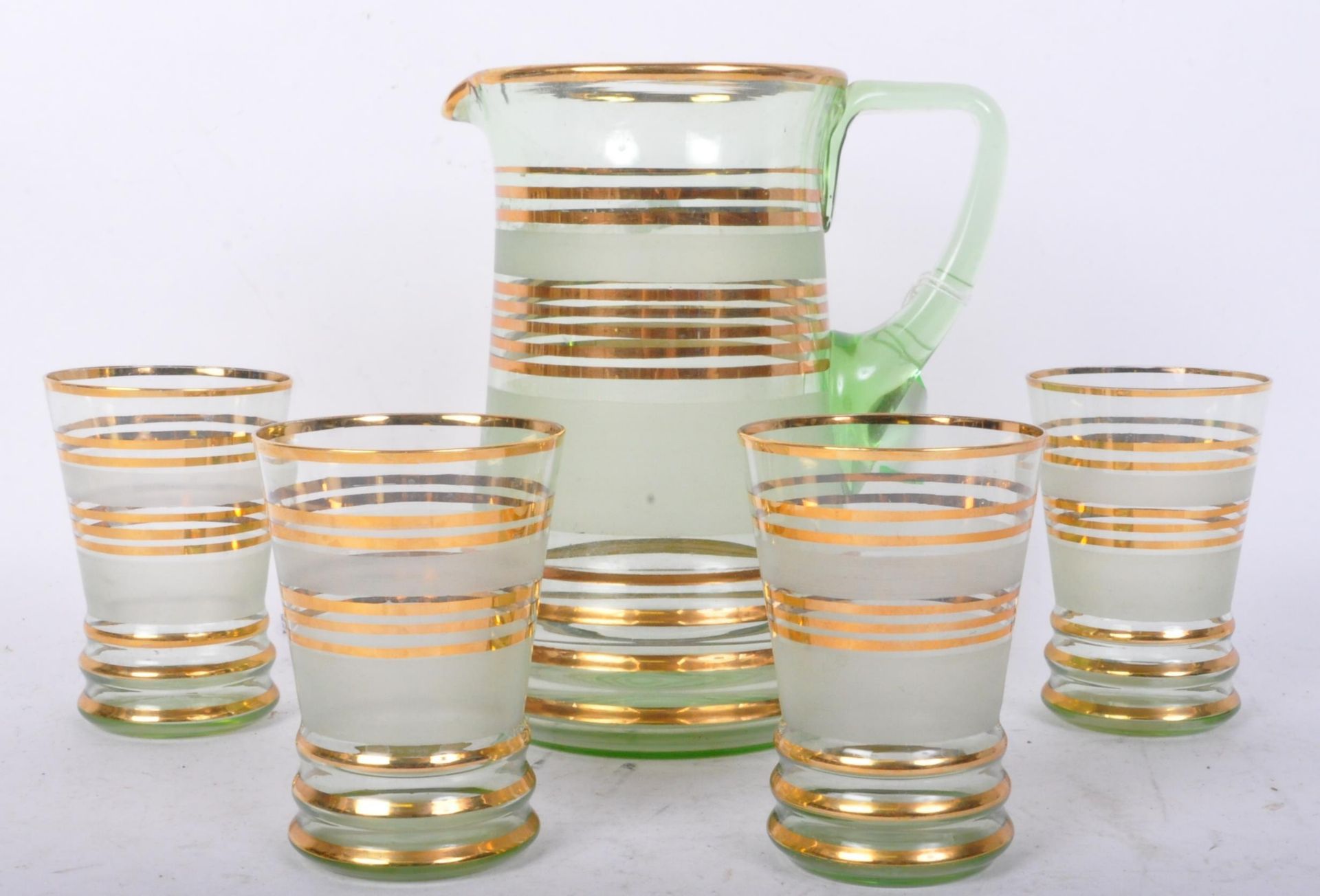 1960S WATER JUG W/ DRINKING GLASSES