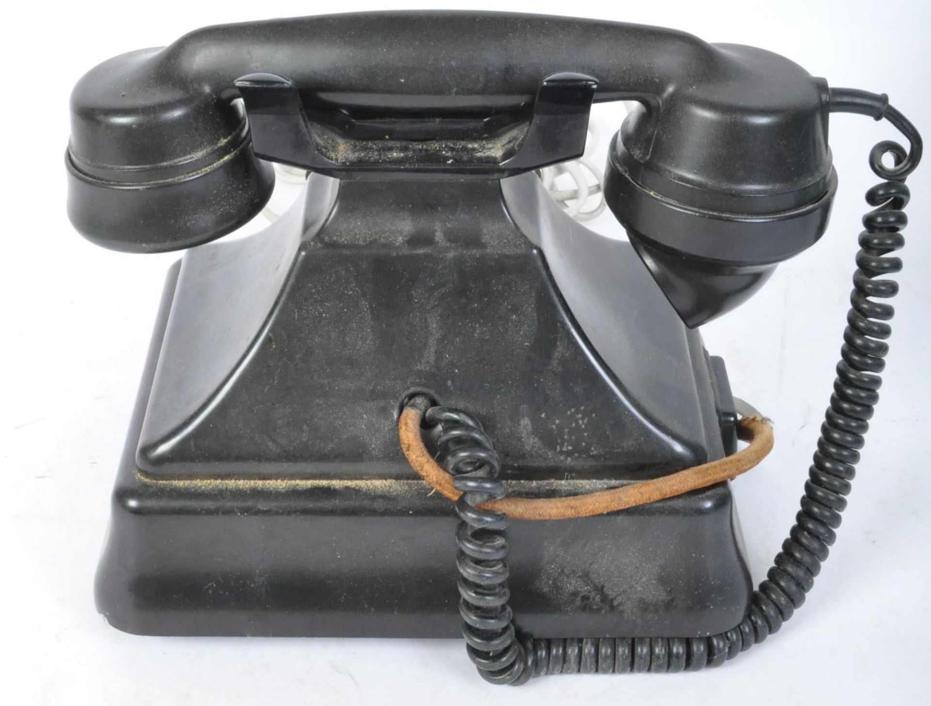 CIRCA 1940S BAKELITE BLACK TELEPHONE - Bild 3 aus 4