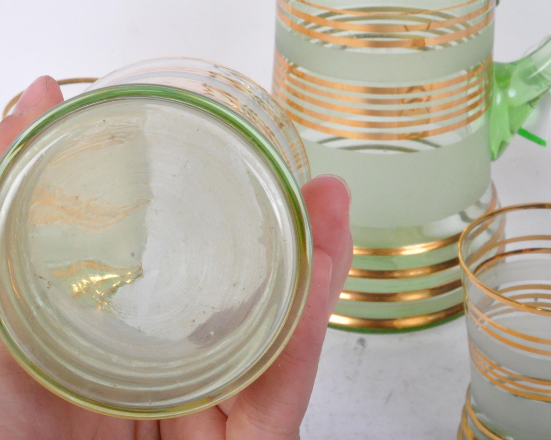 1960S WATER JUG W/ DRINKING GLASSES - Image 4 of 4