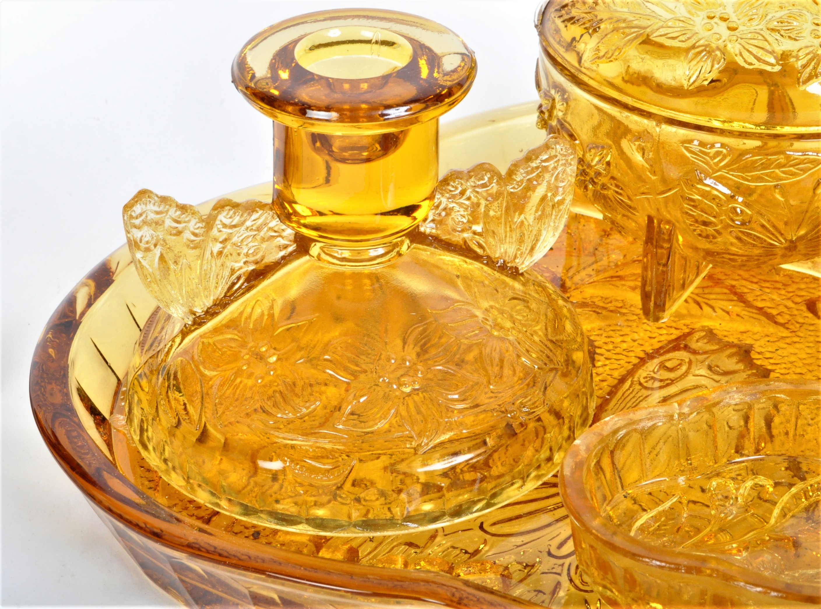 ART DECO AMBER GLASS SOWERBY BUTTERFLY VANITY SET - Image 3 of 6