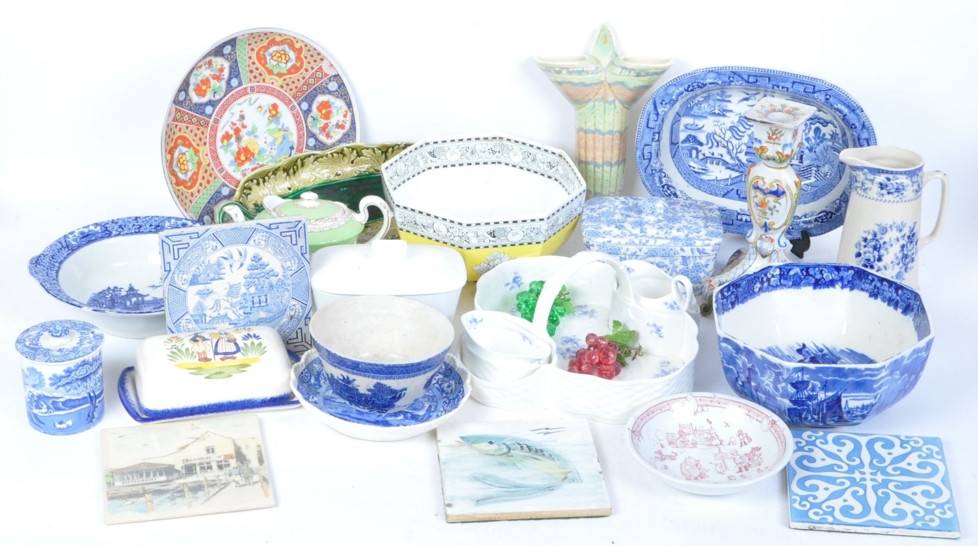 COLLECTION OF ENGLISH CERAMIC & CHINA ITEMS