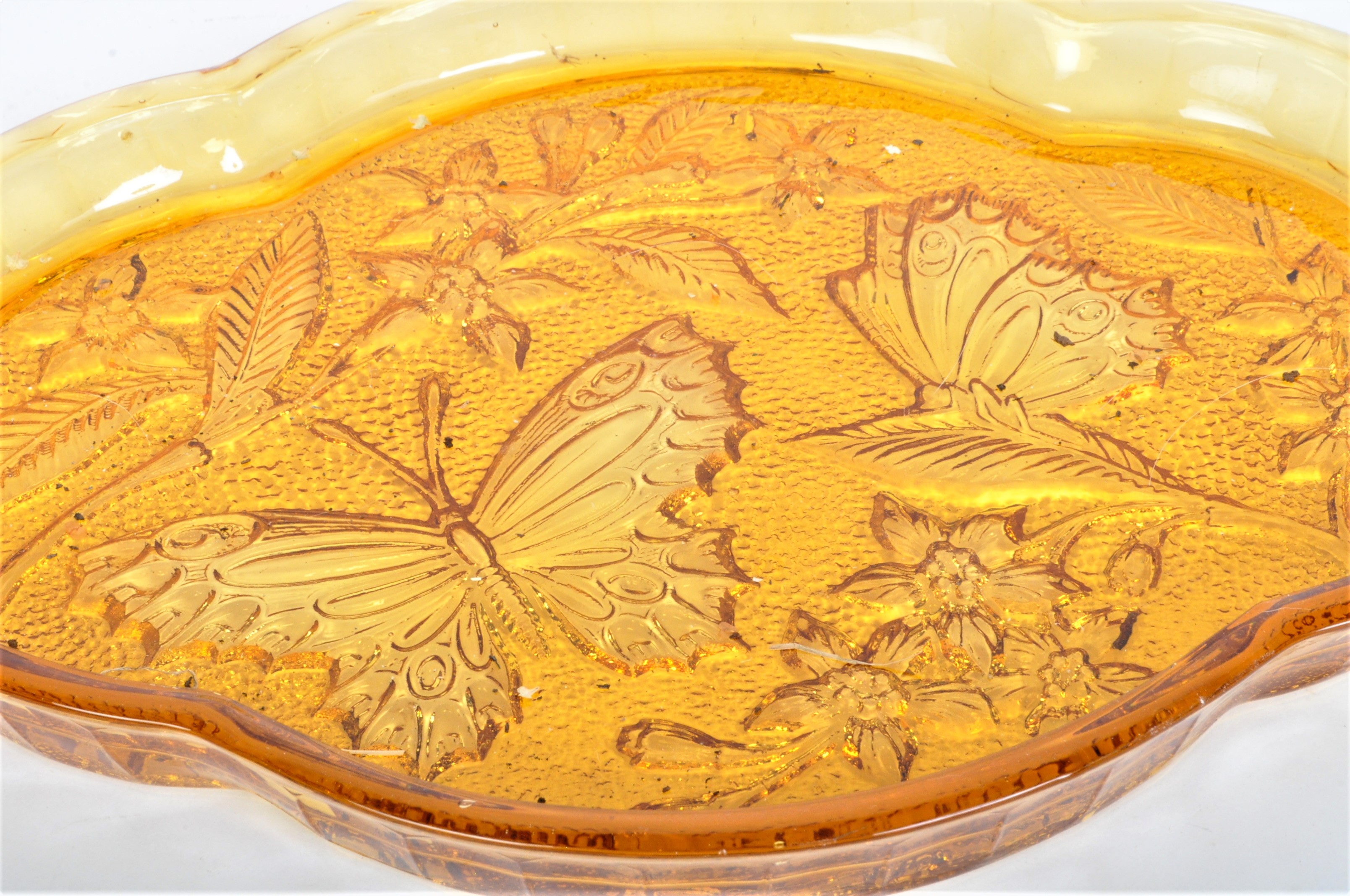 ART DECO AMBER GLASS SOWERBY BUTTERFLY VANITY SET - Image 6 of 6