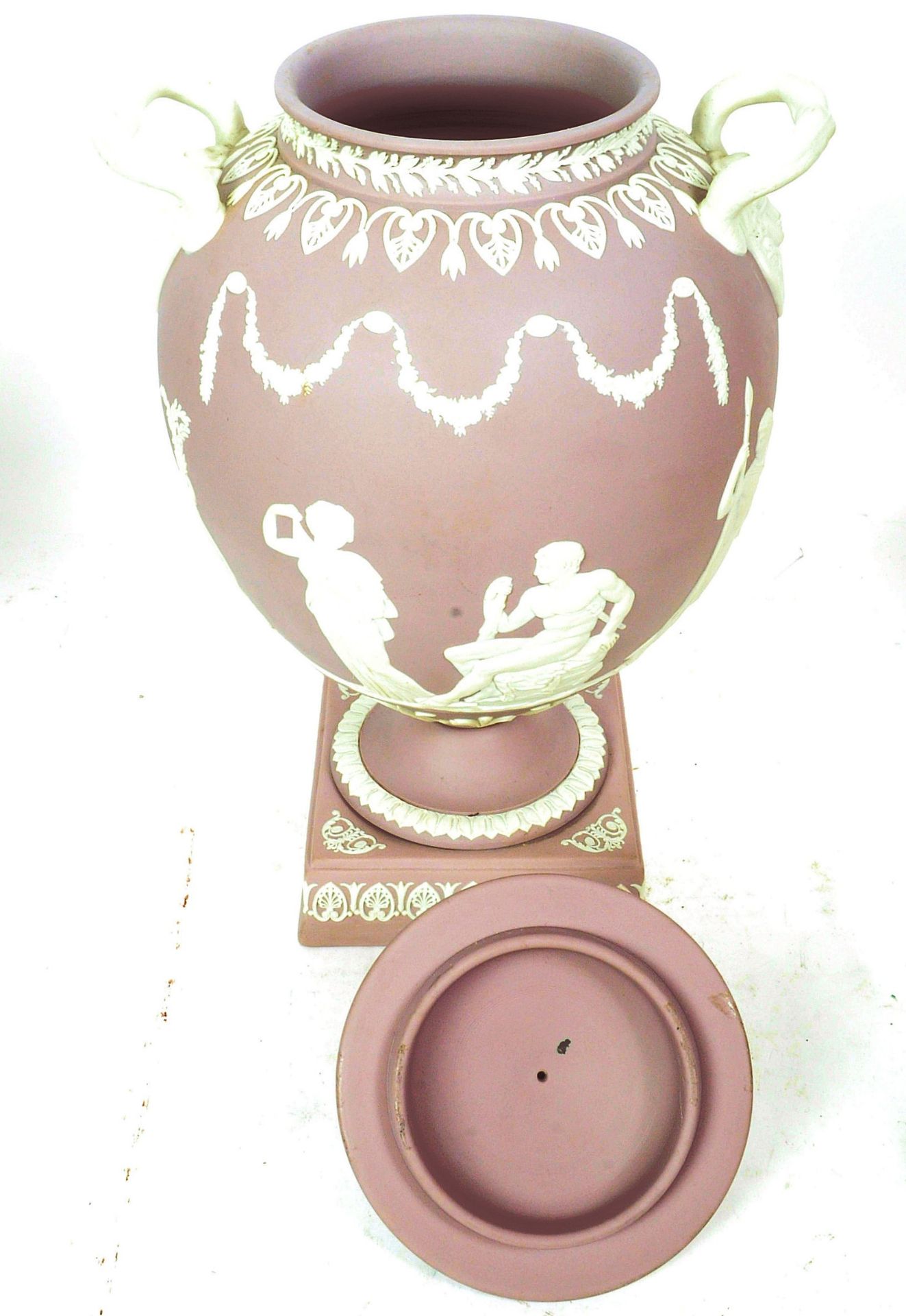 VINTAGE WEDGWOOD LILAC DIP JASPERWARE LIDDED URN VASE - Bild 4 aus 6