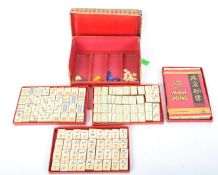 MID 20TH CENTURY BOXED GAME OF MAH-JONG BY MAX ROBERTSON