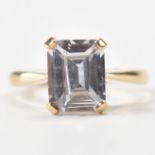 HALLMARKED 9CT GOLD & WHITE STONE SOLITAIRE RING