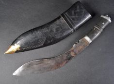 20TH CENTURY NEPALESE KUKRI KNIFE