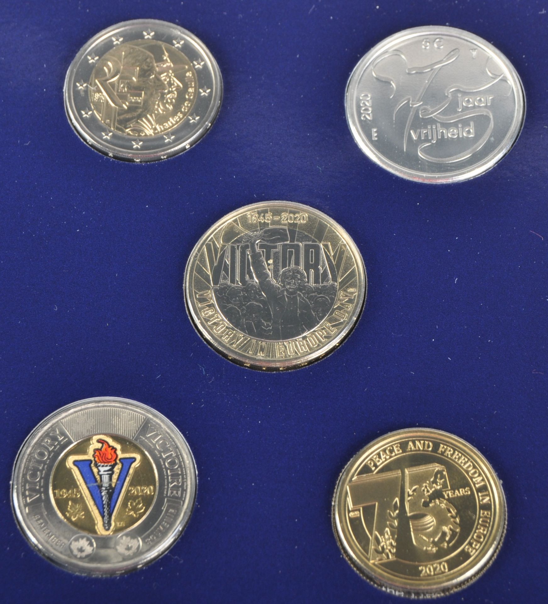 COINS - COLLECTION OF ASSORTED COIN PRESENTATION SETS - Image 3 of 4