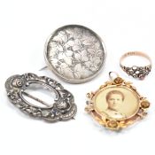 ANTIQUE GOLD & SILVER JEWELLERY - RING & BROOCHES