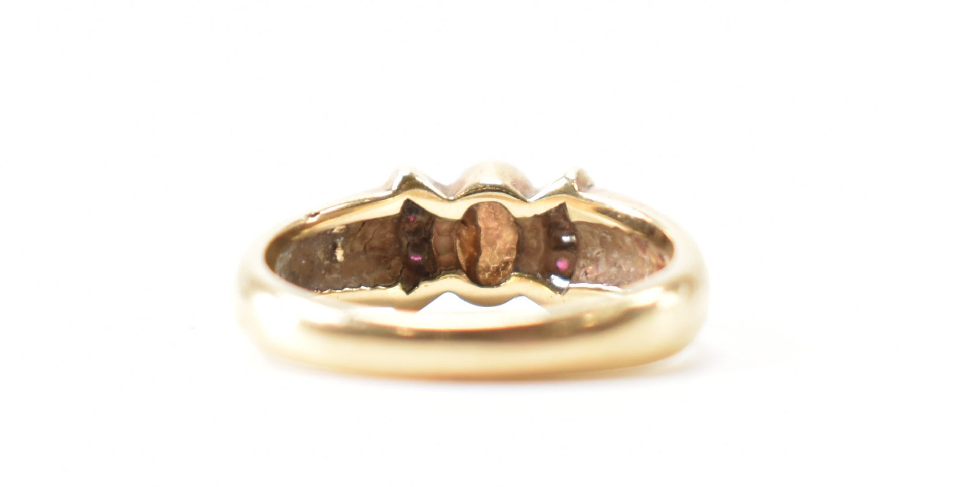 HALLMARKED 9CT GOLD OPAL & RUBY RING - Image 2 of 8