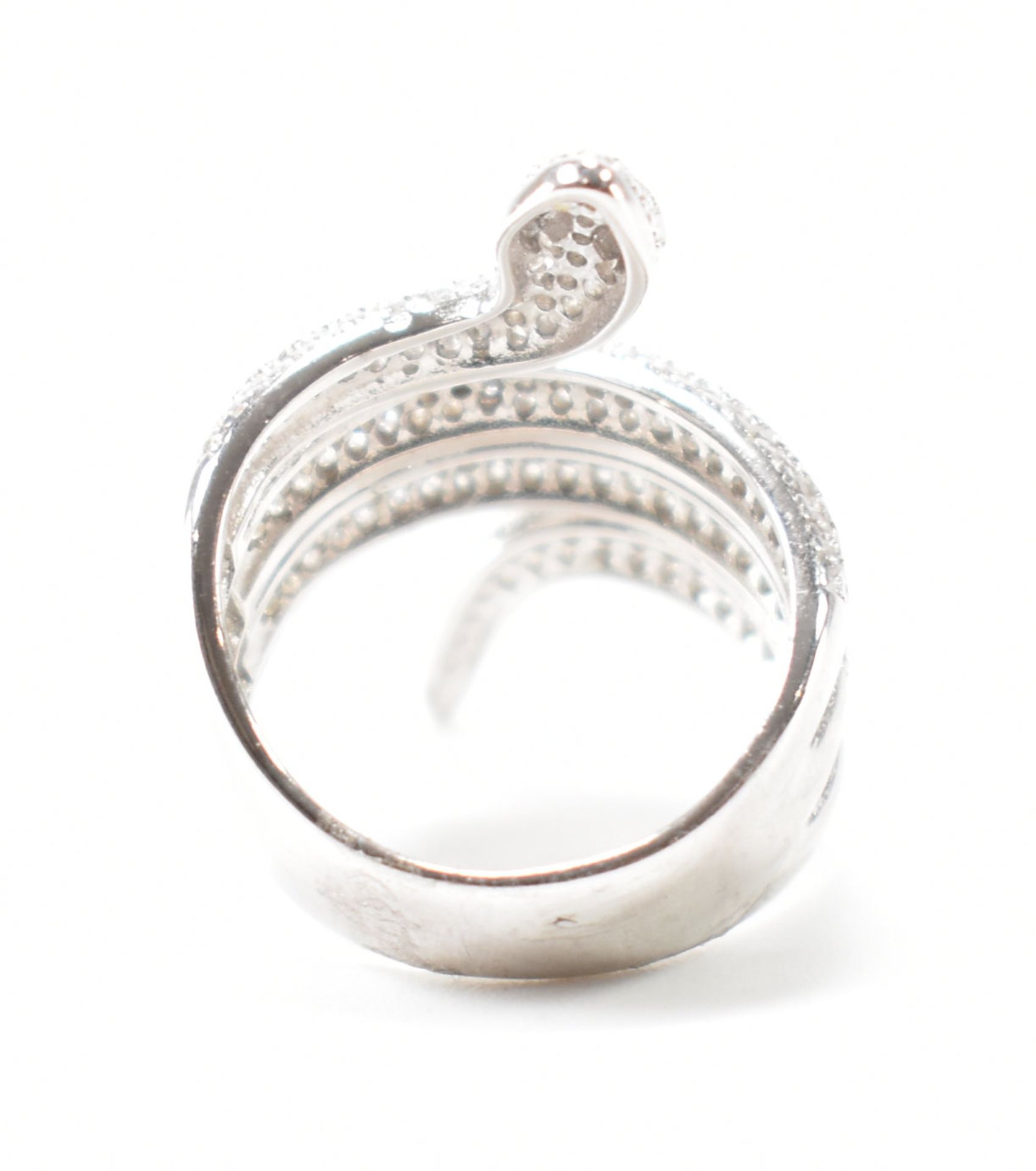 925 SILVER COILED SERPENT RING - Image 4 of 8