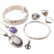 COLLECTION OF VINTAGE SILVER JEWELLERY