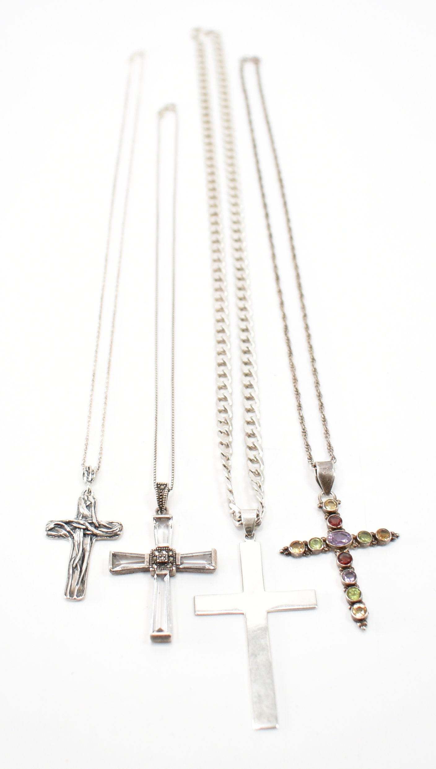 FOUR VINTAGE SILVER CRUCIFIX / CROSS PENDANT NECKLACES - Bild 2 aus 4