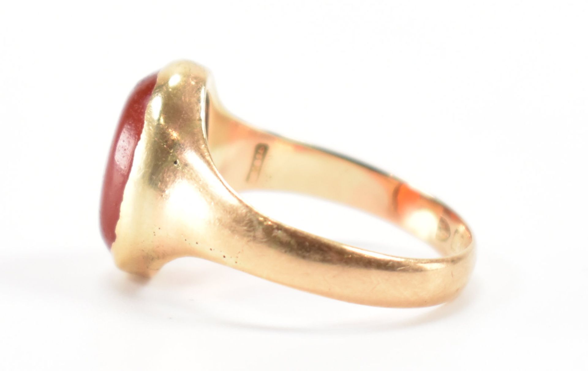 VICTORIAN HALLMARKED 15CT GOLD & RED STONE RING - Image 2 of 8