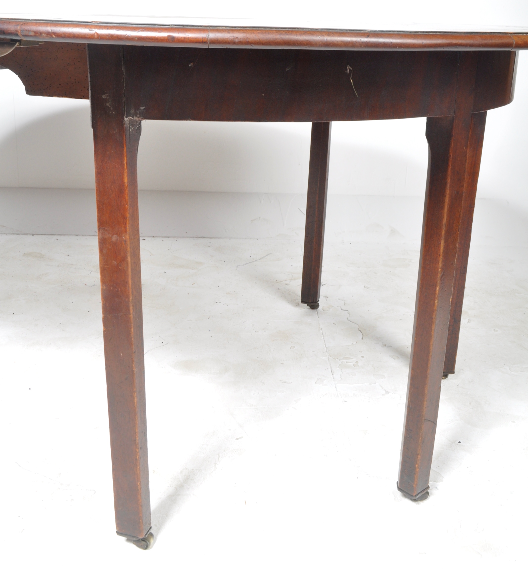 19TH CENTURY VICTORIAN MAHOGANY D END DINING TABLE - Image 4 of 5