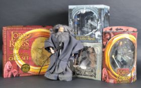 LORD OF THE RINGS - SELECTION OF MEMORABILIA