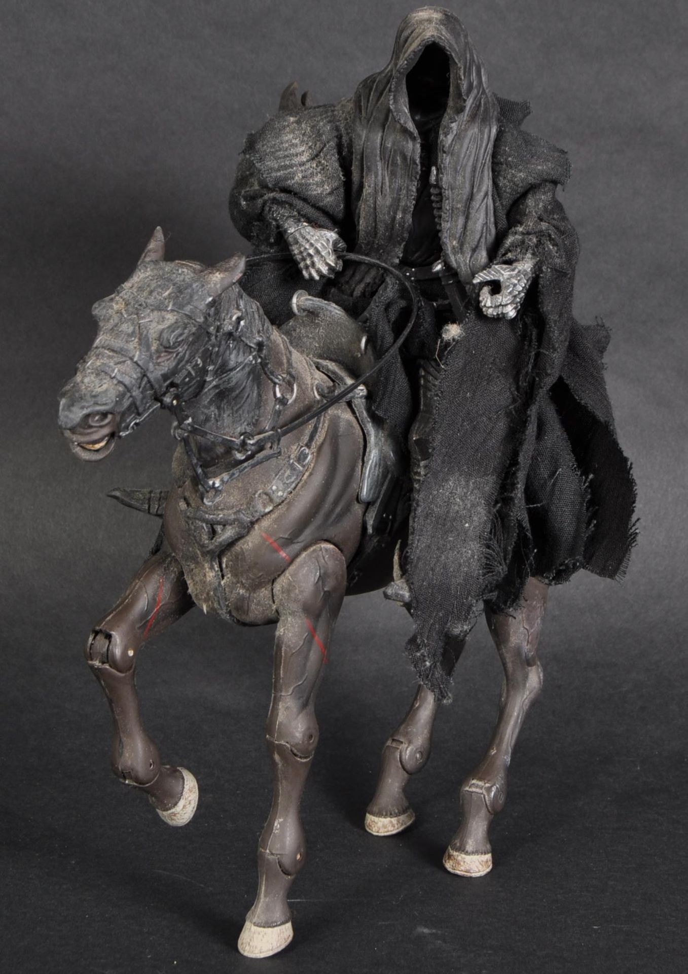 LORD OF THE RINGS - NAZGUL - ACTION FIGURE WITH HORSE.